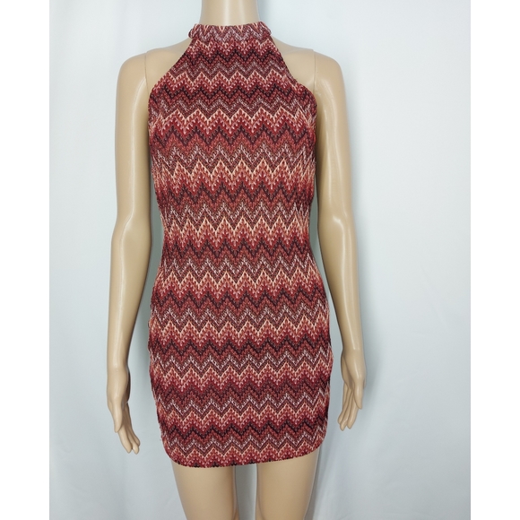 Forever 21 dress size small, wine color. Sleevelss - Picture 2 of 16